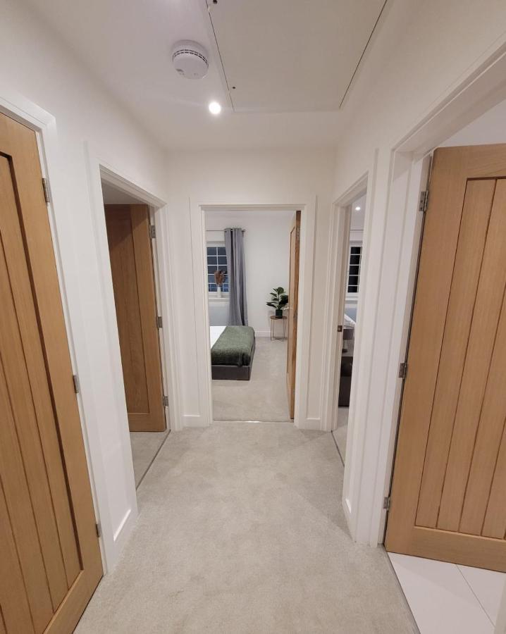 Luxury 2 Bed Apartment In The Heart Of Rochester Wainscot ภายนอก รูปภาพ